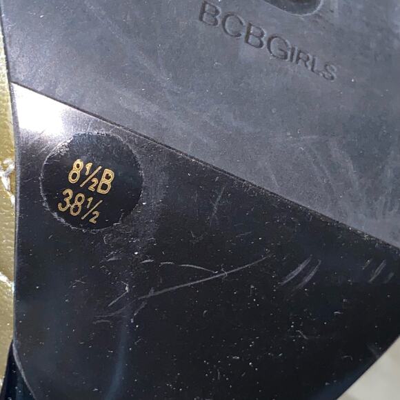 BCBGirls Quilted Black Cap Toe Leather Pump Heels Size 8.5B Army Green - Picture 11 of 15